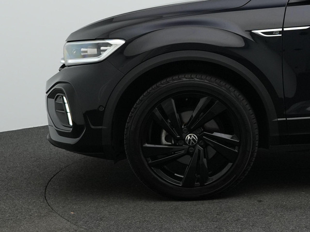 Volkswagen T-Roc 1.5 TSI 150 pk DSG R-Line | IQ Light | Parkeersensoren voor achter | Adaptive Cruise | Carplay