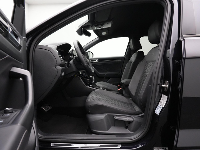 Volkswagen T-Roc 1.5 TSI 150 pk DSG R-Line | IQ Light | Parkeersensoren voor achter | Adaptive Cruise | Carplay