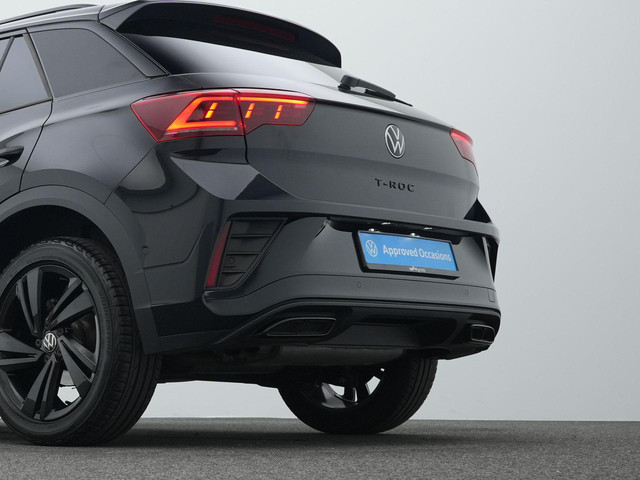 Volkswagen T-Roc 1.5 TSI 150 pk DSG R-Line | IQ Light | Parkeersensoren voor achter | Adaptive Cruise | Carplay