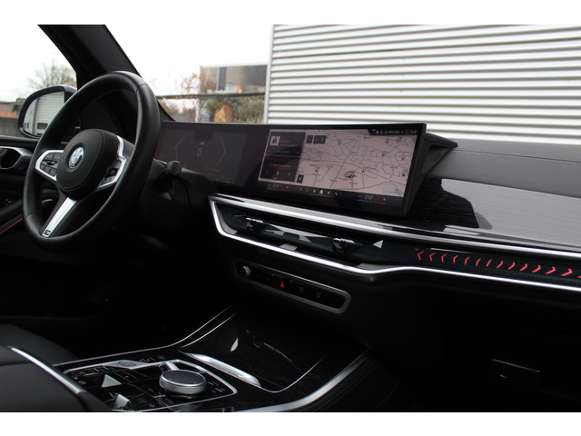 BMW X5 xDrive50e M-Sport | Panoramadak | Luchtvering | Harman Kardon | Iconic Glow | Trekhaak