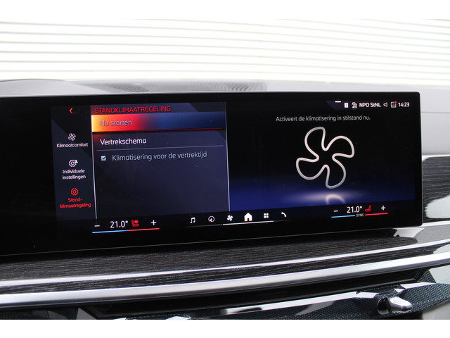 BMW X5 xDrive50e M-Sport | Panoramadak | Luchtvering | Harman Kardon | Iconic Glow | Trekhaak