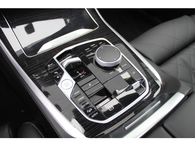 BMW X5 xDrive50e M-Sport | Panoramadak | Luchtvering | Harman Kardon | Iconic Glow | Trekhaak