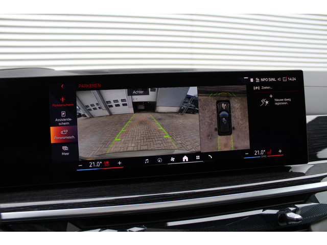 BMW X5 xDrive50e M-Sport | Panoramadak | Luchtvering | Harman Kardon | Iconic Glow | Trekhaak