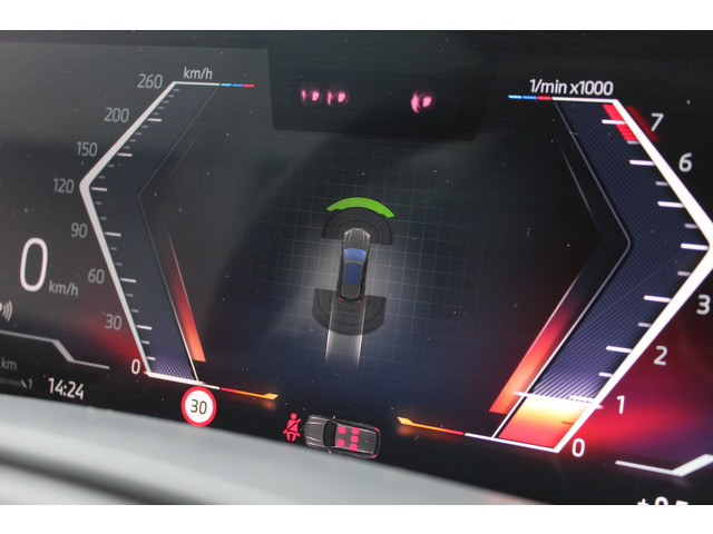 BMW X5 xDrive50e M-Sport | Panoramadak | Luchtvering | Harman Kardon | Iconic Glow | Trekhaak