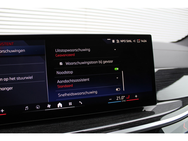 BMW X5 xDrive50e M-Sport | Panoramadak | Luchtvering | Harman Kardon | Iconic Glow | Trekhaak