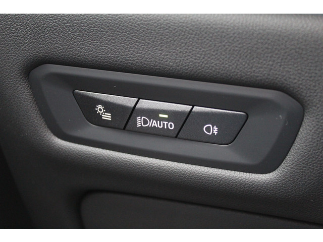 BMW X5 xDrive50e M-Sport | Panoramadak | Luchtvering | Harman Kardon | Iconic Glow | Trekhaak