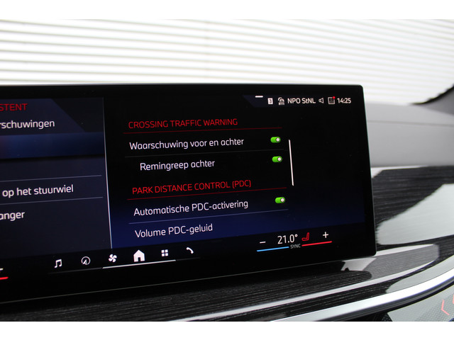 BMW X5 xDrive50e M-Sport | Panoramadak | Luchtvering | Harman Kardon | Iconic Glow | Trekhaak