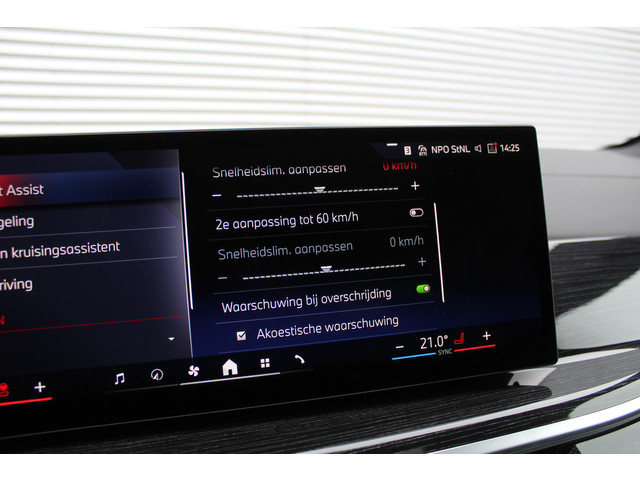 BMW X5 xDrive50e M-Sport | Panoramadak | Luchtvering | Harman Kardon | Iconic Glow | Trekhaak