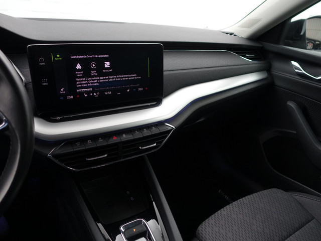 Skoda Octavia Combi 1.0 e-TSI Business Edition Plus Aut- Dynamic Select, Camera, Lane Assist, Sfeerverlichting, CarPlay, Android Auto, Stoelve