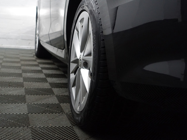 Skoda Octavia Combi 1.0 e-TSI Business Edition Plus Aut- Dynamic Select, Camera, Lane Assist, Sfeerverlichting, CarPlay, Android Auto, Stoelve