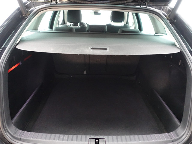 Skoda Octavia Combi 1.0 e-TSI Business Edition Plus Aut- Dynamic Select, Camera, Lane Assist, Sfeerverlichting, CarPlay, Android Auto, Stoelve