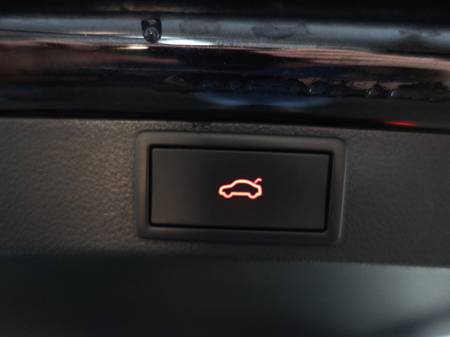 Skoda Octavia Combi 1.0 e-TSI Business Edition Plus Aut- Dynamic Select, Camera, Lane Assist, Sfeerverlichting, CarPlay, Android Auto, Stoelve