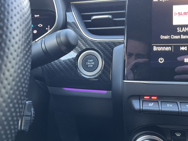 Renault Arkana 1.6 E-Tech hybrid 145 PK E-Tech engineered Stoelverw. + Stuurverw. Apple Carplay - Android Auto Keyless 18'''LMV