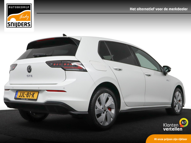 Volkswagen Golf 1.5 eHybrid GTE Black Style 272PK | HeadUp | IQ | Elec.Trekhaak | PDC + Cam | Winterpack - RIJKLAAR
