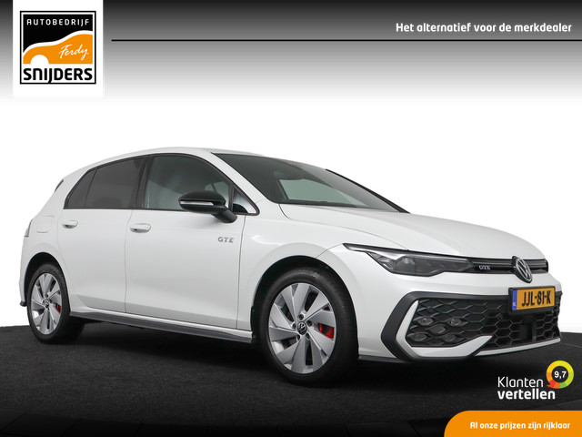Volkswagen Golf 1.5 eHybrid GTE Black Style 272PK | HeadUp | IQ | Elec.Trekhaak | PDC + Cam | Winterpack - RIJKLAAR