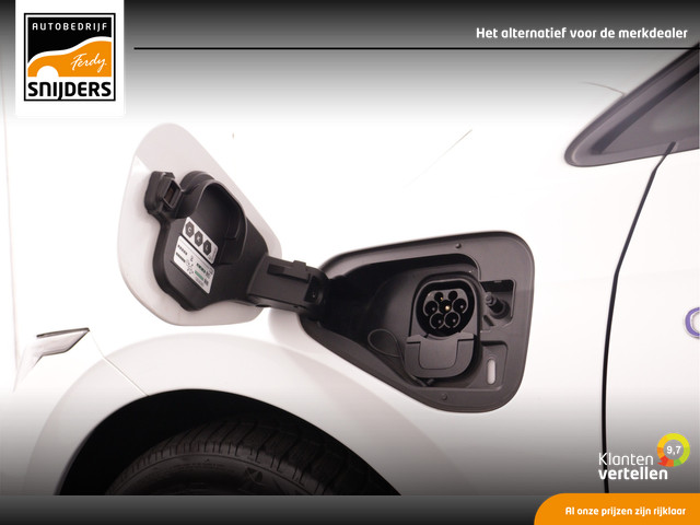 Volkswagen Golf 1.5 eHybrid GTE Black Style 272PK | HeadUp | IQ | Elec.Trekhaak | PDC + Cam | Winterpack - RIJKLAAR