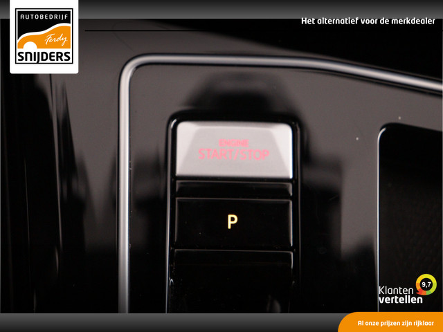 Volkswagen Golf 1.5 eHybrid GTE Black Style 272PK | HeadUp | IQ | Elec.Trekhaak | PDC + Cam | Winterpack - RIJKLAAR