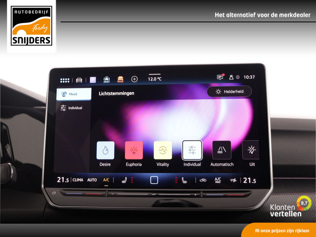 Volkswagen Golf 1.5 eHybrid GTE Black Style 272PK | HeadUp | IQ | Elec.Trekhaak | PDC + Cam | Winterpack - RIJKLAAR