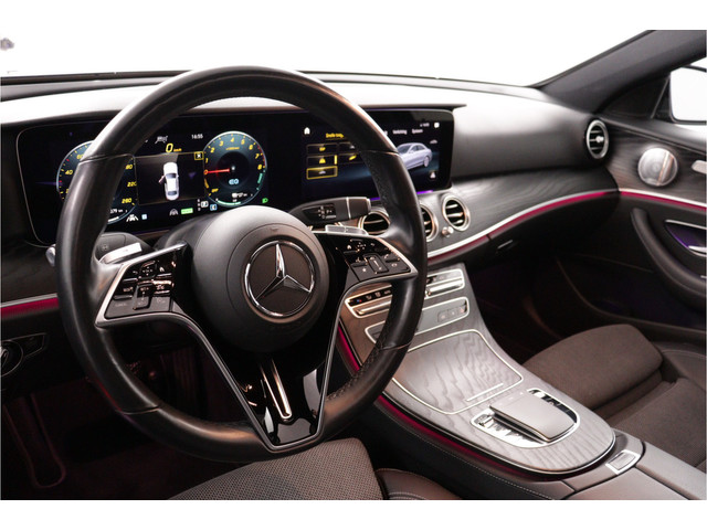 Mercedes-Benz E-Klasse 300 e AMG 4MATIC 320 PK Exclusive Line | Panorama | Burmester | 360 cam | Widescreen | Adapt.Cruise - RIJKLAAR