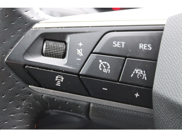 Seat Tarraco 1.4 TSI e-Hybrid PHEV FR NAVI ECC VIRTUAL 144000KM!!!