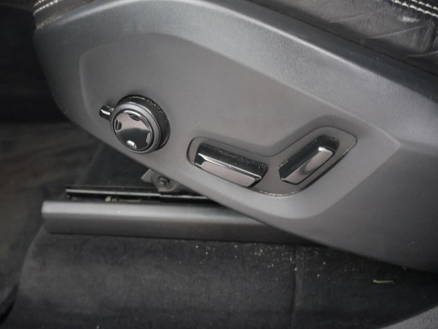 Volvo XC90 2.0 T8 TWIN ENGINE INSCRIPTION + LUCHTVERING | B&W | HEAD-UP | TREKHAAK | STOELVENTILATIE