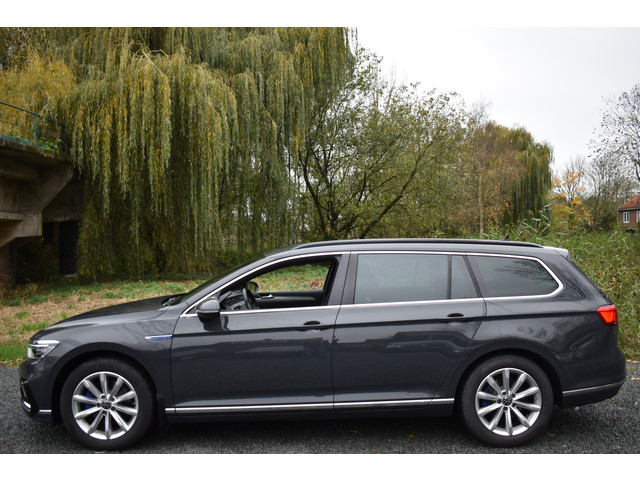 Volkswagen Passat Variant GTE 218PK DSG HYBRID GTE BUSINESS LEDER CAMERA IQ-LIGHT