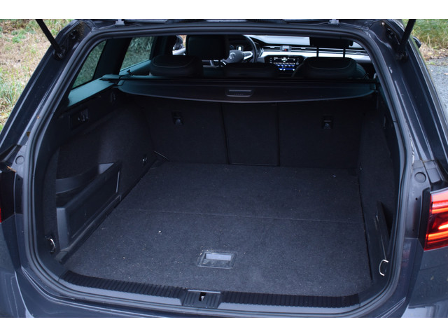 Volkswagen Passat Variant GTE 218PK DSG HYBRID GTE BUSINESS LEDER CAMERA IQ-LIGHT