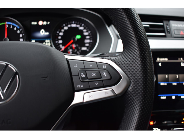 Volkswagen Passat Variant GTE 218PK DSG HYBRID GTE BUSINESS LEDER CAMERA IQ-LIGHT