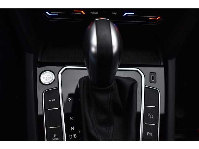 Volkswagen Passat Variant GTE 218PK DSG HYBRID GTE BUSINESS LEDER CAMERA IQ-LIGHT