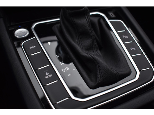 Volkswagen Passat Variant GTE 218PK DSG HYBRID GTE BUSINESS LEDER CAMERA IQ-LIGHT