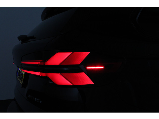 BMW X5 xDrive50e 490pk > Innovatie-pakket Trekhaak Travel-pakket Shadow line