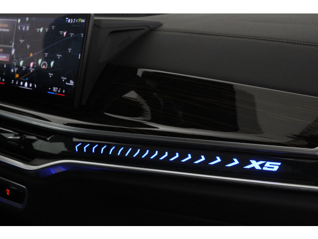 BMW X5 xDrive50e 490pk > Innovatie-pakket Trekhaak Travel-pakket Shadow line