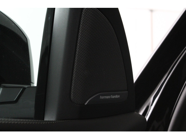 BMW X5 xDrive50e 490pk > Innovatie-pakket Trekhaak Travel-pakket Shadow line