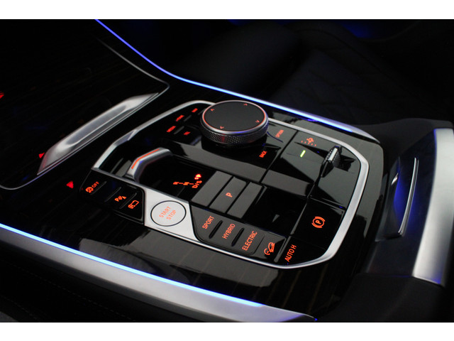 BMW X5 xDrive50e 490pk > Innovatie-pakket Trekhaak Travel-pakket Shadow line