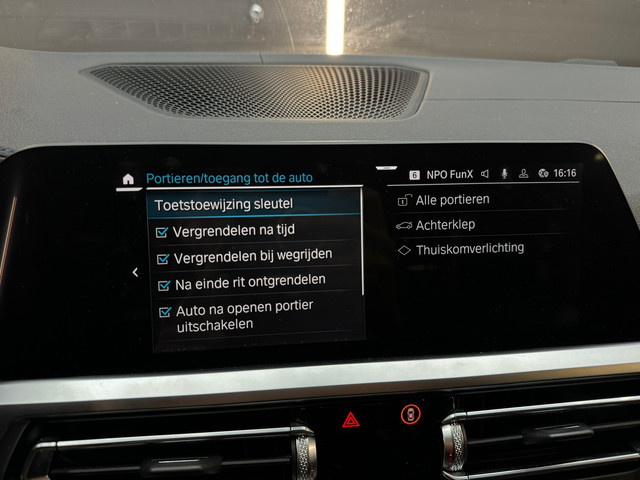 BMW 3 Serie 330e eDrive M Sport|H K|Sfeer|Leder|Carbon|VOL