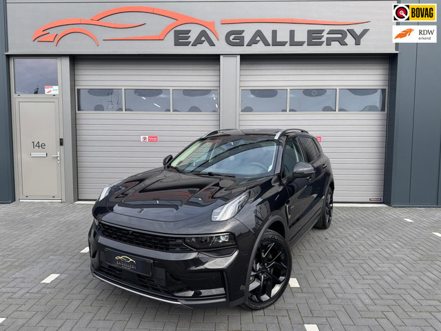 lynk--co-01-1.5-bomvol-black-edition-261pk-360camera