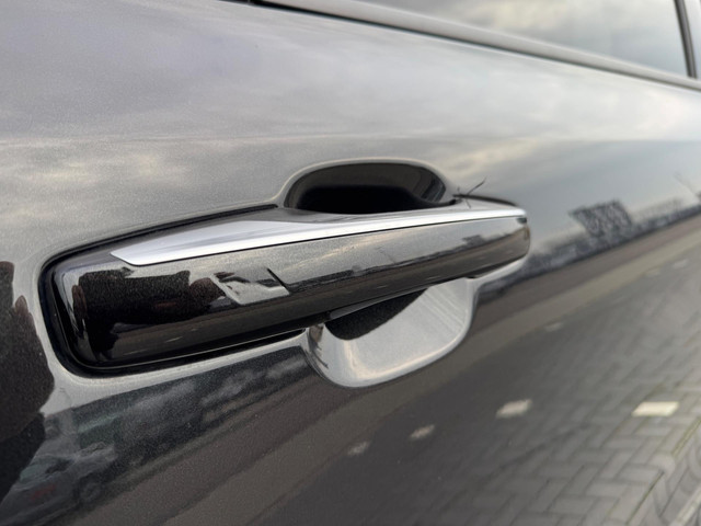 Lynk & Co 01 1.5 Bomvol Black Edition 261PK 360°Camera