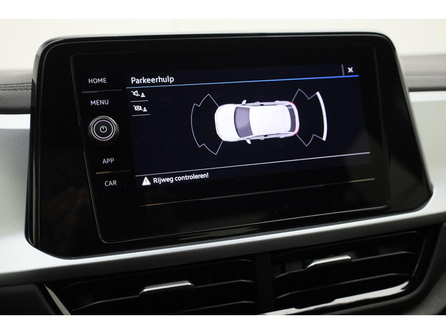 Volkswagen T-Roc 1.0TSI 116PK Life · Apple Android · Parkeersensoren · LED · Garantie tot januari 2027