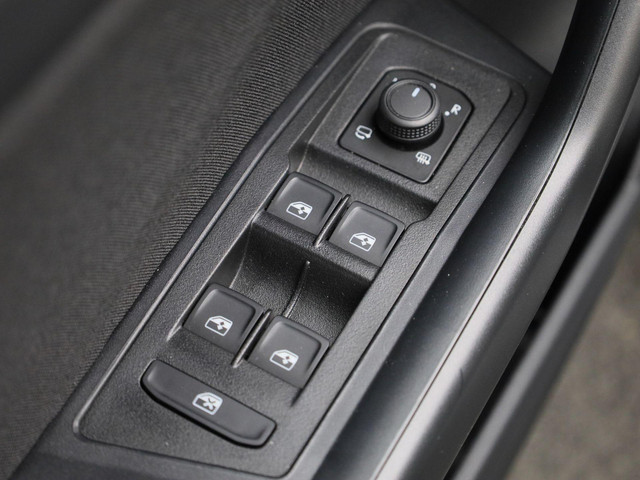 Volkswagen T-Roc 1.0TSI 116PK Life · Apple Android · Parkeersensoren · LED · Garantie tot januari 2027