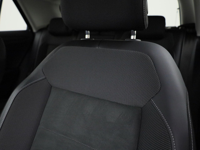 Volkswagen T-Roc 1.5TSI 150PK Style DSG · Navigatie · Trekhaak · Apple Android carplay · Clima · Stoelverwarming & massage · Garantie tot decembe