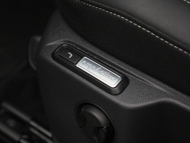 Volkswagen T-Roc 1.5TSI 150PK Style DSG · Navigatie · Trekhaak · Apple Android carplay · Clima · Stoelverwarming & massage · Garantie tot decembe