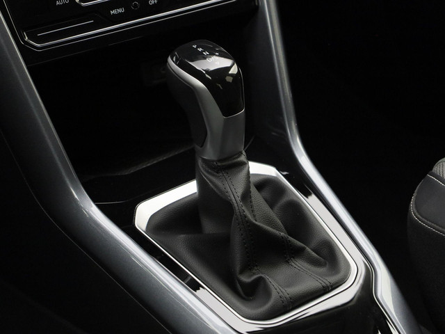 Volkswagen T-Roc 1.5TSI 150PK Style DSG · Navigatie · Trekhaak · Apple Android carplay · Clima · Stoelverwarming & massage · Garantie tot decembe