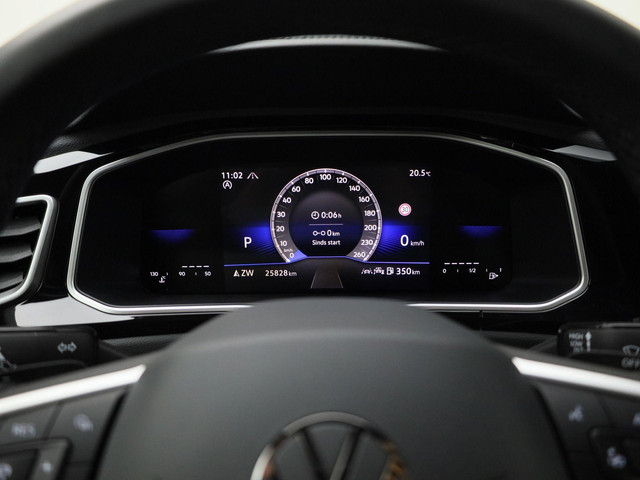 Volkswagen T-Roc 1.5TSI 150PK R-Line DSG · Camera · Navigatie · Apple Android Car Play · Trekhaak · Garantie tot februari 2027