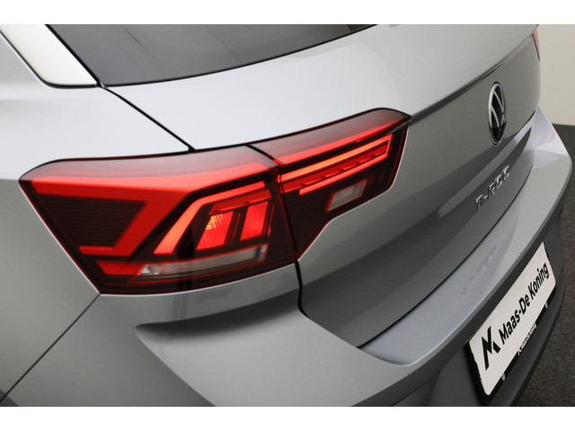 Volkswagen T-Roc 1.5TSI 150PK R-Line DSG · Camera · Navigatie · Apple Android Car Play · Trekhaak · Garantie tot februari 2027