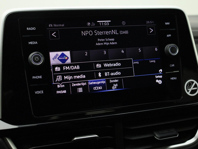 Volkswagen T-Roc 1.5TSI 150PK R-Line DSG · Camera · Navigatie · Apple Android Car Play · Trekhaak · Garantie tot februari 2027