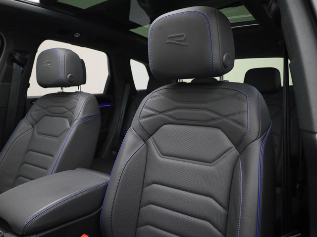 Volkswagen Touareg 3.0 TSieHybrid 340kW 462PK 4MOTION R · Panoramadak · Elek. Trekhaak · 360°Camera · Stoelmassage & ventilatie · Garantie t m 11-0