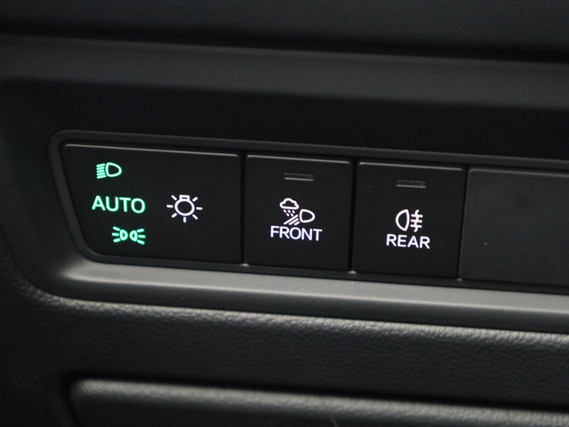 Volkswagen Touareg 3.0 TSieHybrid 340kW 462PK 4MOTION R · Panoramadak · Elek. Trekhaak · 360°Camera · Stoelmassage & ventilatie · Garantie t m 11-0