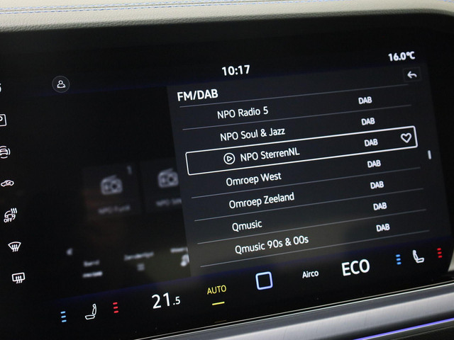 Volkswagen Touareg 3.0 TSieHybrid 340kW 462PK 4MOTION R · Panoramadak · Elek. Trekhaak · 360°Camera · Stoelmassage & ventilatie · Garantie t m 11-0