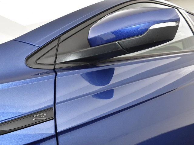 Volkswagen Polo 1.0 TSI 110pk DSG R-Line · Camera · Apple Android Car Play · ACC · 16'' Velgen ·