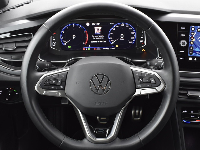 Volkswagen Polo 1.0 TSI 110pk DSG R-Line · Camera · Apple Android Car Play · ACC · 16'' Velgen ·